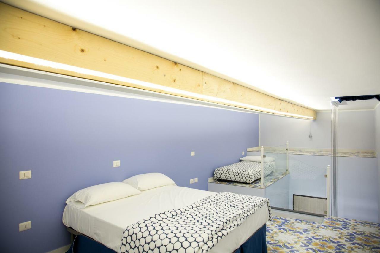 Casa Niccolo Apartment เนเปิลส์ ภายนอก รูปภาพ
