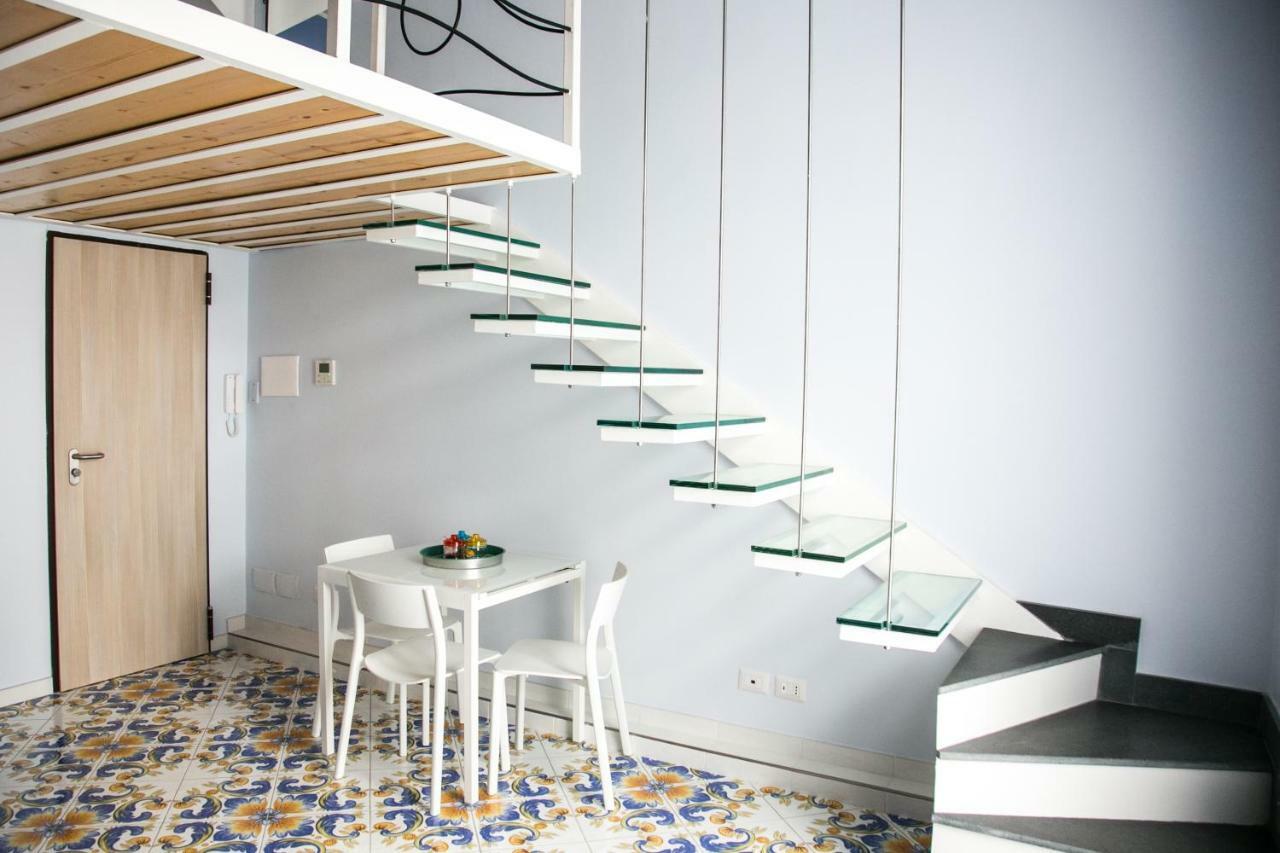 Casa Niccolo Apartment เนเปิลส์ ภายนอก รูปภาพ