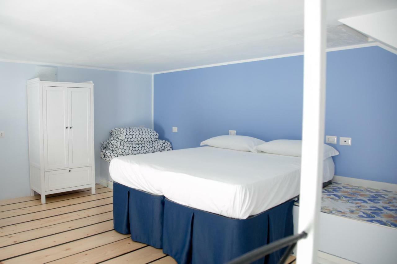 Casa Niccolo Apartment เนเปิลส์ ภายนอก รูปภาพ