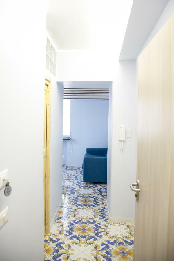Casa Niccolo Apartment เนเปิลส์ ภายนอก รูปภาพ