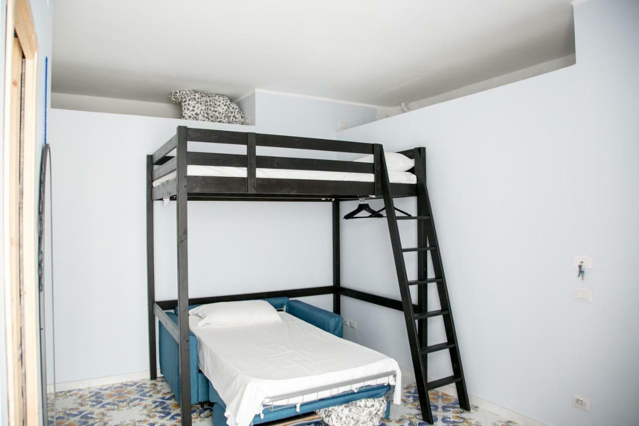 Casa Niccolo Apartment เนเปิลส์ ภายนอก รูปภาพ