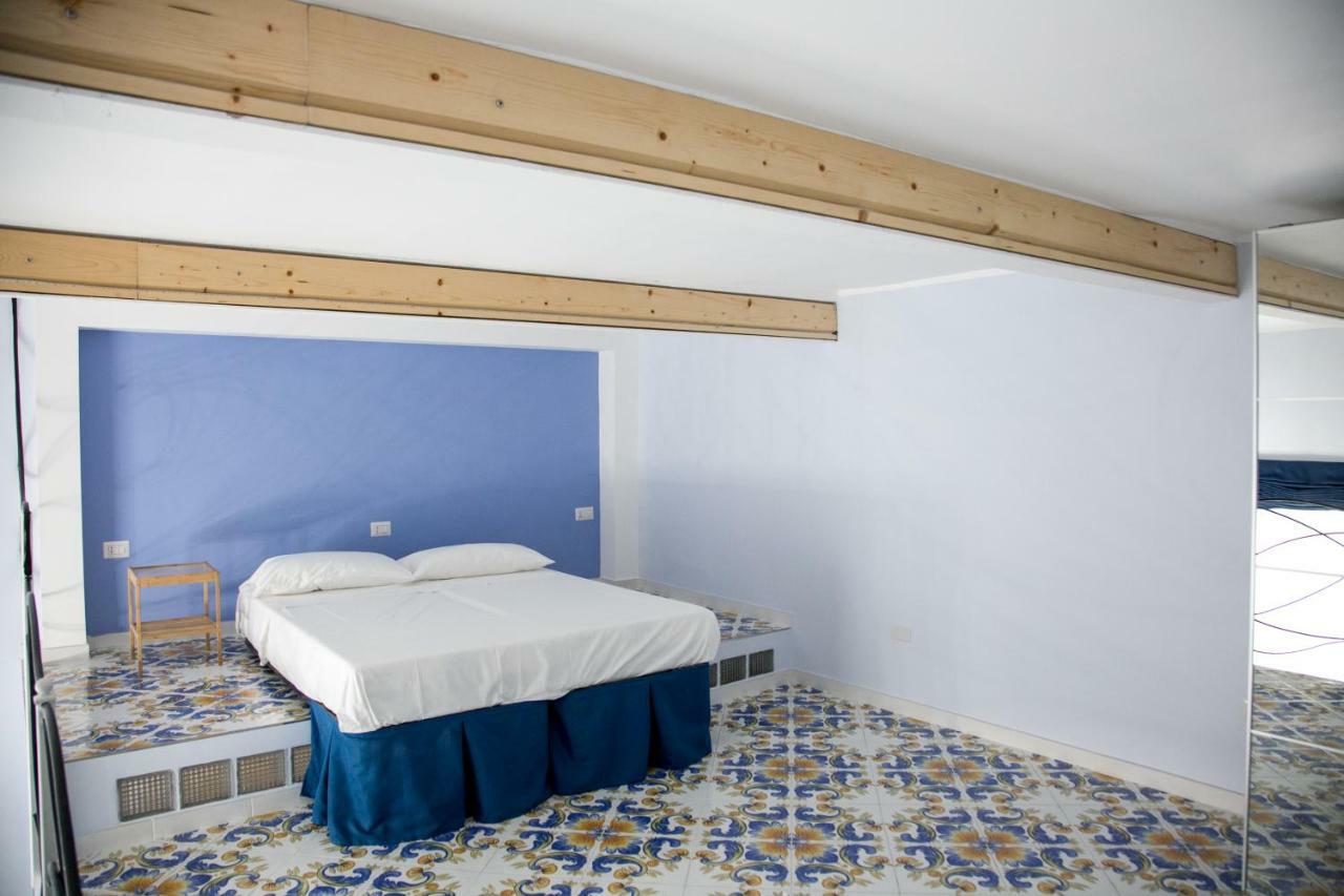 Casa Niccolo Apartment เนเปิลส์ ภายนอก รูปภาพ